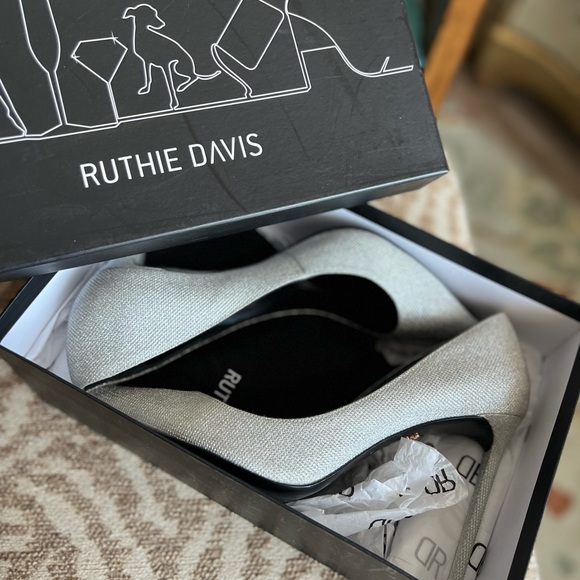 RUTHIE DAVIS Gorgeous silver stilettos heels sparkly heels classic formal pumps - Picture 7 of 13